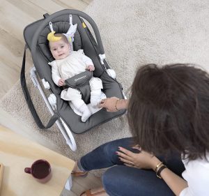Transat bébé balancelle Badabulle : Pliable et compact